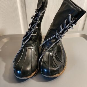 Black Lace-Up Duck Boots